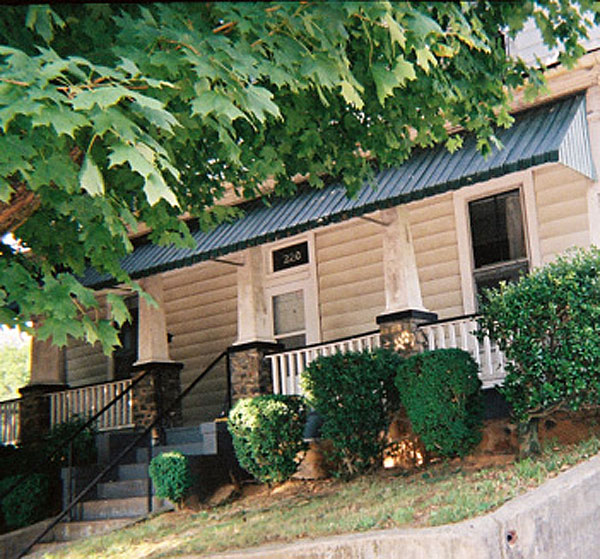 220 Ross Street small
